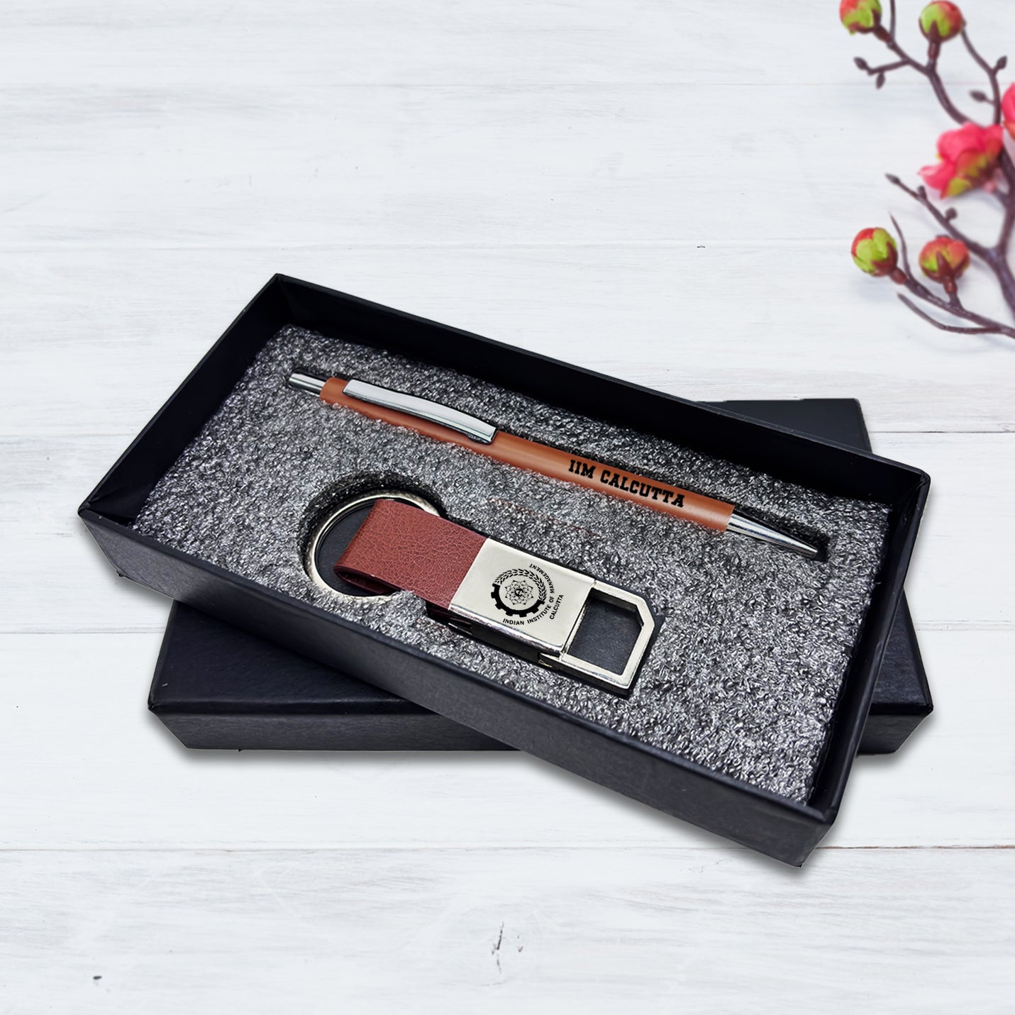 High-End 2 in 1 IIMC Logo Tan Pen & Keychain Gift set