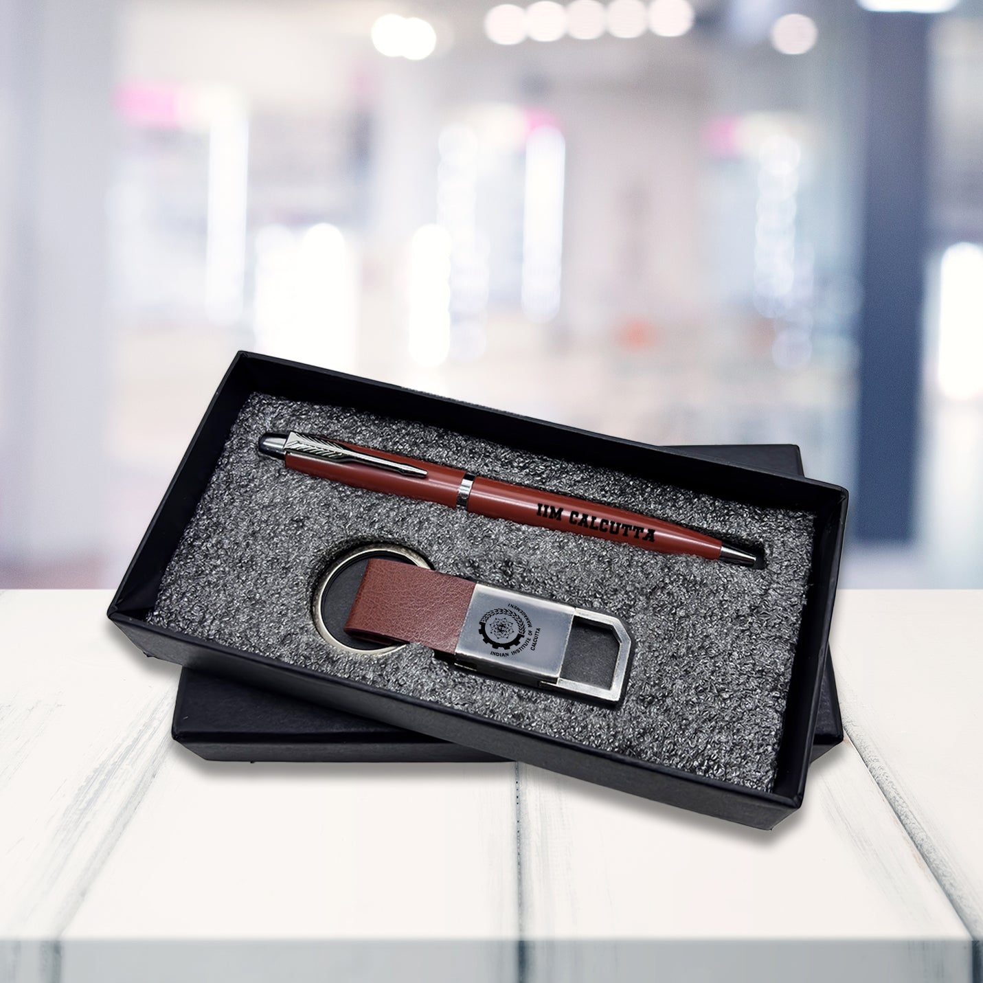 Classic 2 in 1 IIMC Logo Brown Pen & Keychain Gift set
