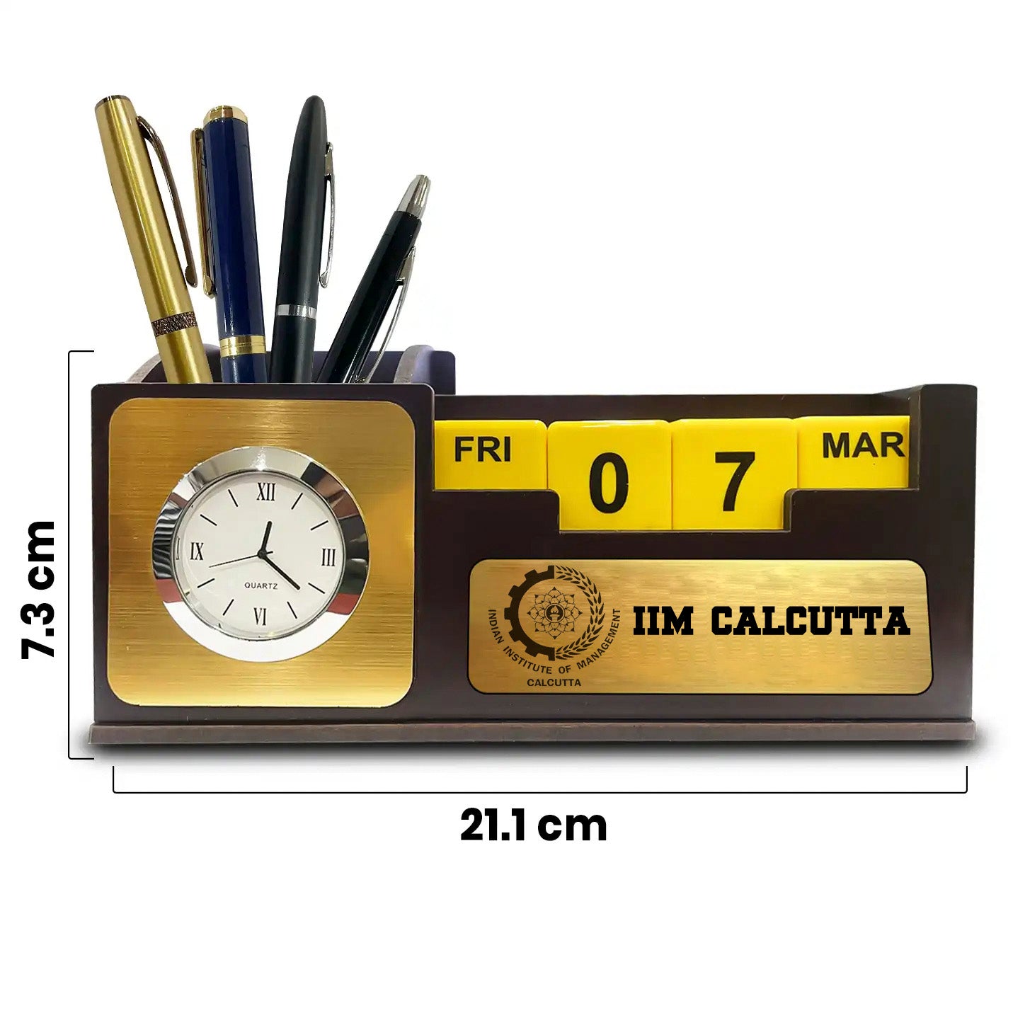 IIMC Logo Wooden Table Top With Clock, Mobile stand, Tumbler & Calendar