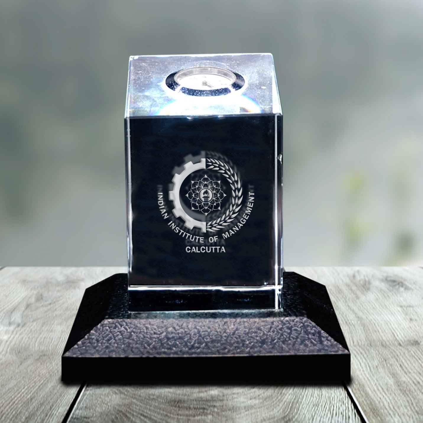 IIMC 3D Crystal Memento with Clock & Logo